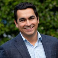 Mario Valente headshot